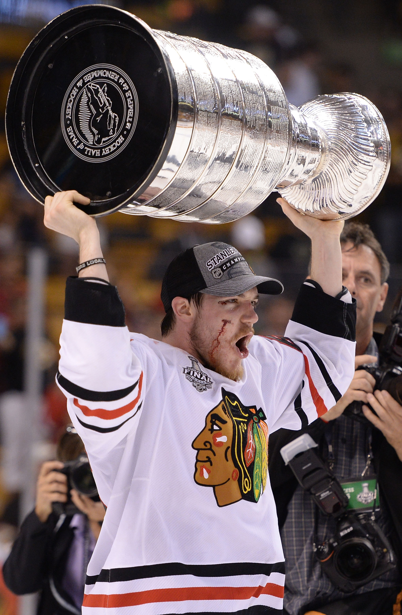 Illustration for article titled Andrew Shaw's Bloody Face Is The Face Of The Stanley Cup